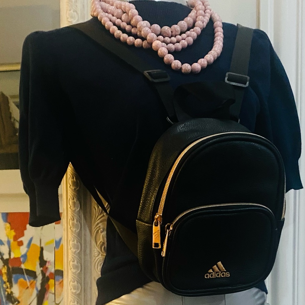 Adidas Black Backpack with Rose Gold Zipper - Picture 2 of 2